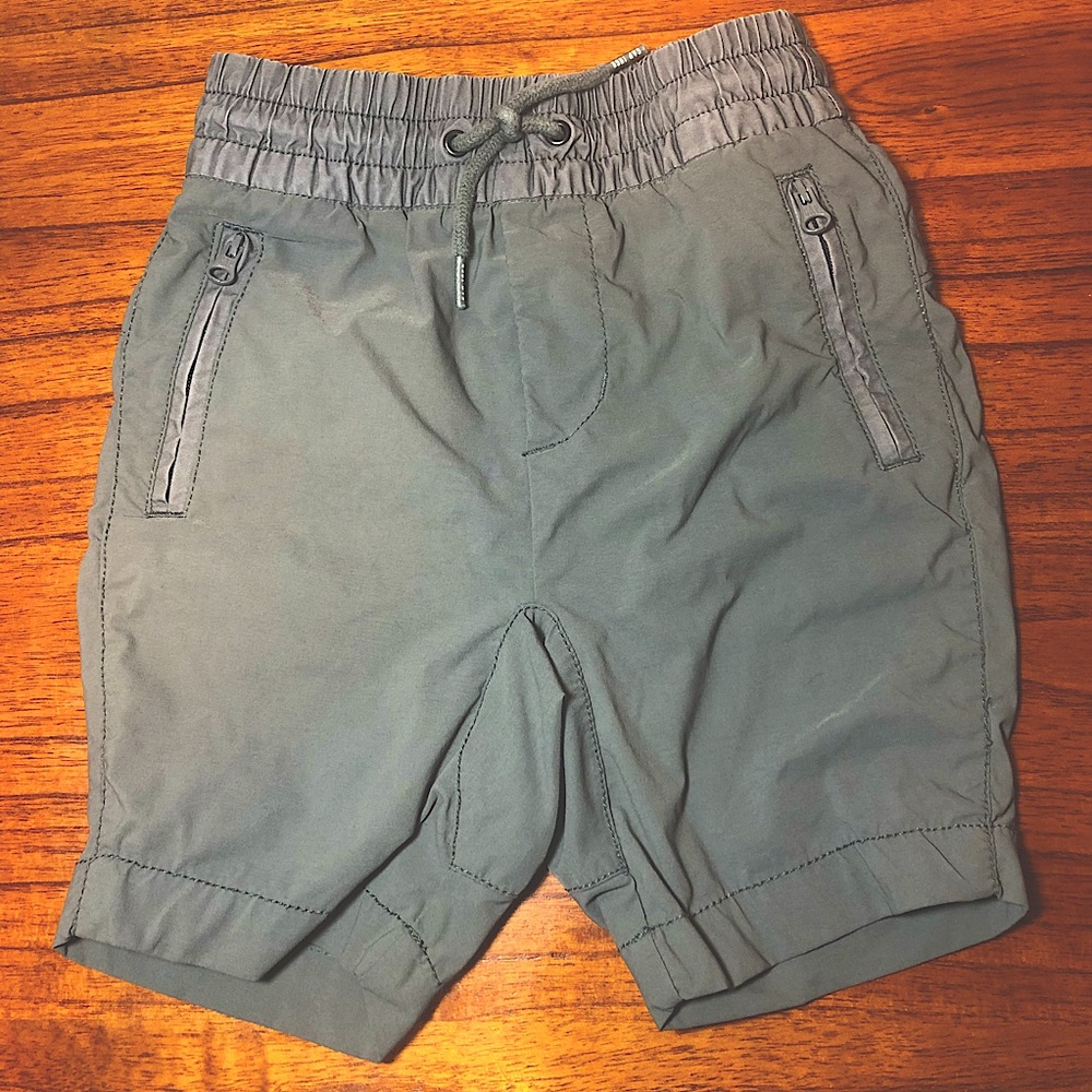 Gap Kids Hybrid Pull On Tech Shorts Boys XS